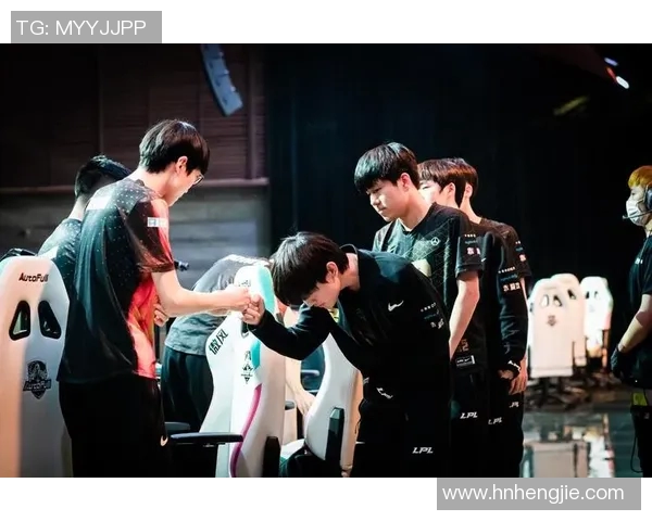 电竞新闻深入解析RNG战队防守反击策略及其在王者荣耀中的应用技巧 电竞新闻深入解析RNG战队防守反击策略及其在王者荣耀中的应用技巧